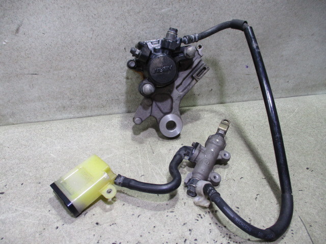 I◆CBR250R用リアキャリパー918 純正.MC41.前期?.マスター付.送料無料(一部地域除外). 検)VTR250.MC33拍卖