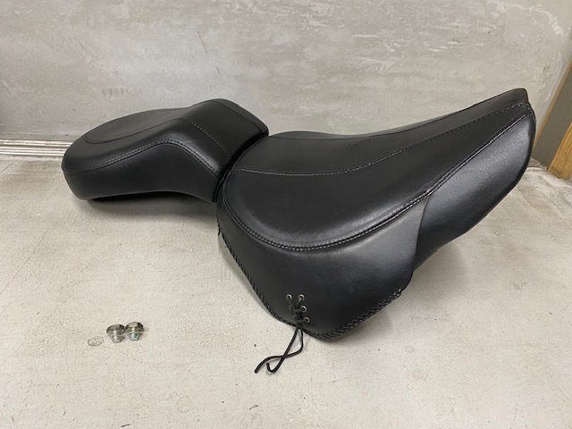 ソフテイル FLSTF ファットボーイ 純正シート 中古品拍卖