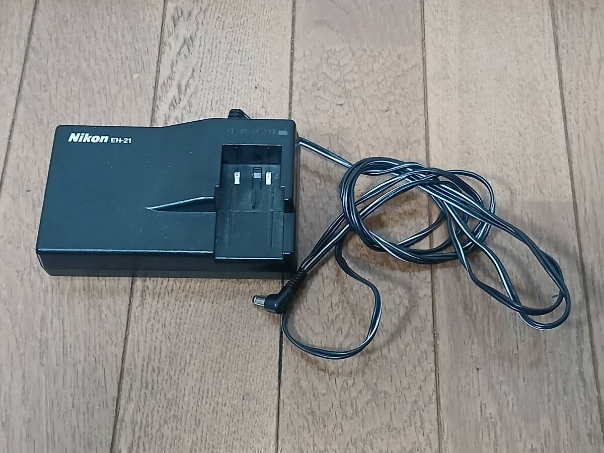 Nikon ニコン EH-21 バッテリーチャージャー 充電器 カメラ アクセサリー 備品 5770拍卖