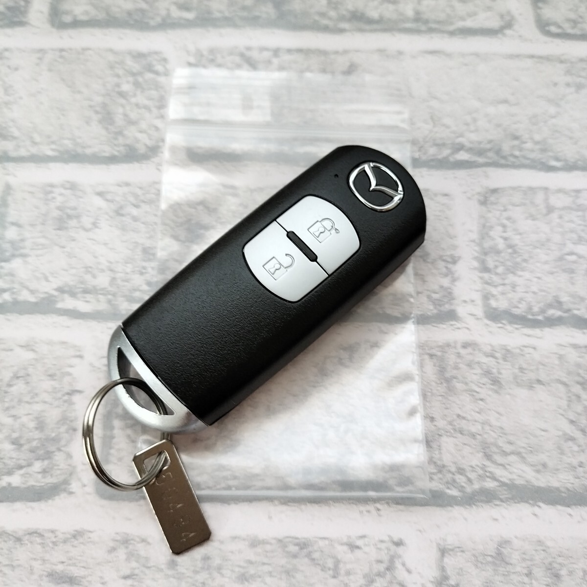 ☆未使用保管/送料無料/マツダ/2ボタン/5WK43400E/デミオ/アクセラ/アテンザ/CX-3/CX-5他/キーレス/スマートキー☆B2507-17-2拍卖