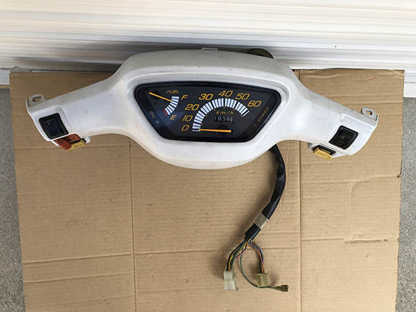 ホンダ ディオ 純正 スピードメーター DIO AF18 メーターカバー メーターカウル拍卖