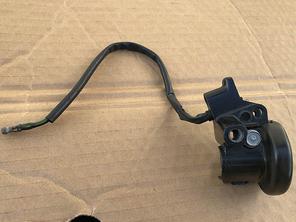 ホンダ ディオ 純正 右 ブレーキレバーホルダー DIO AF18 ブレーキホルダー ブレーキスイッチ拍卖