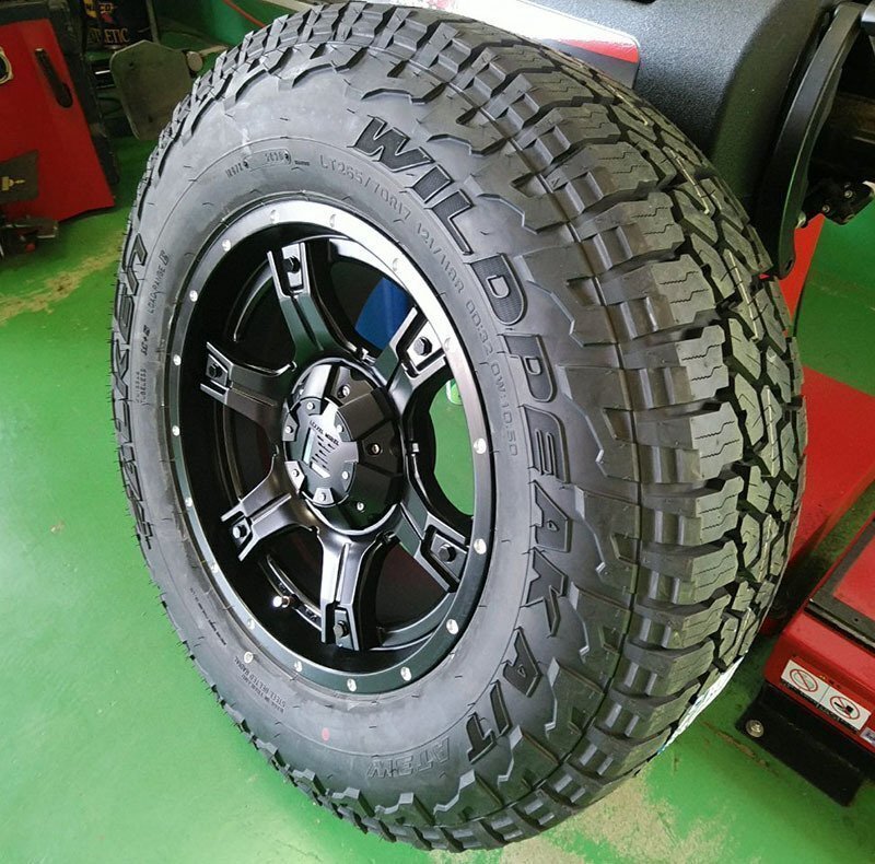 売切 特価 新品 4本 サーフ プラド150 ハイラックス タイヤホイールセット 17インチ OutLaw FALKEN WILDPEAK AT3W 265/65R17 265/70R17拍卖