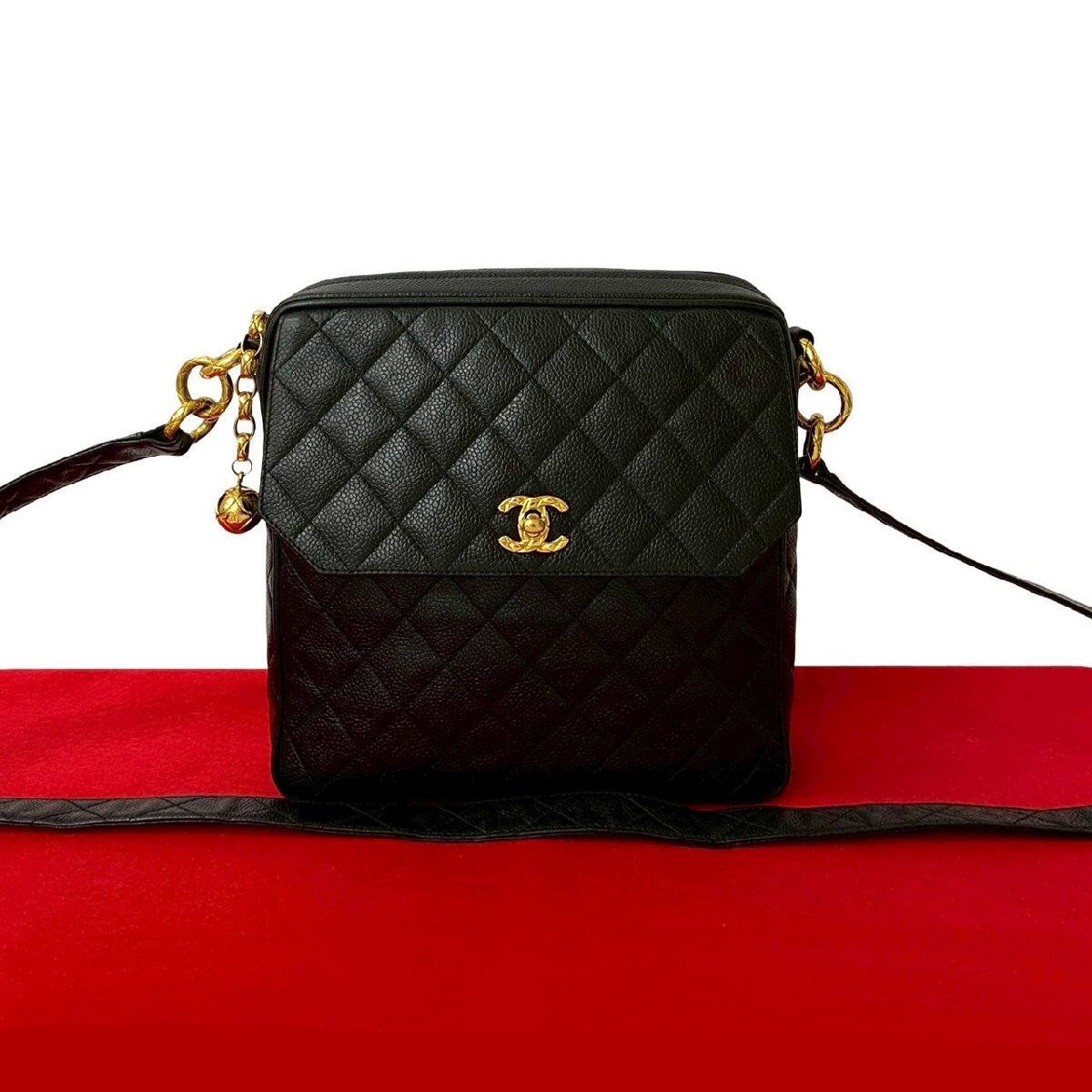 極 美品 シール有 2番台 CHANEL シャネル ヴィンテージ マトラッセ ココマーク キャビアスキン ショルダーバッグ ブラック 68577拍卖