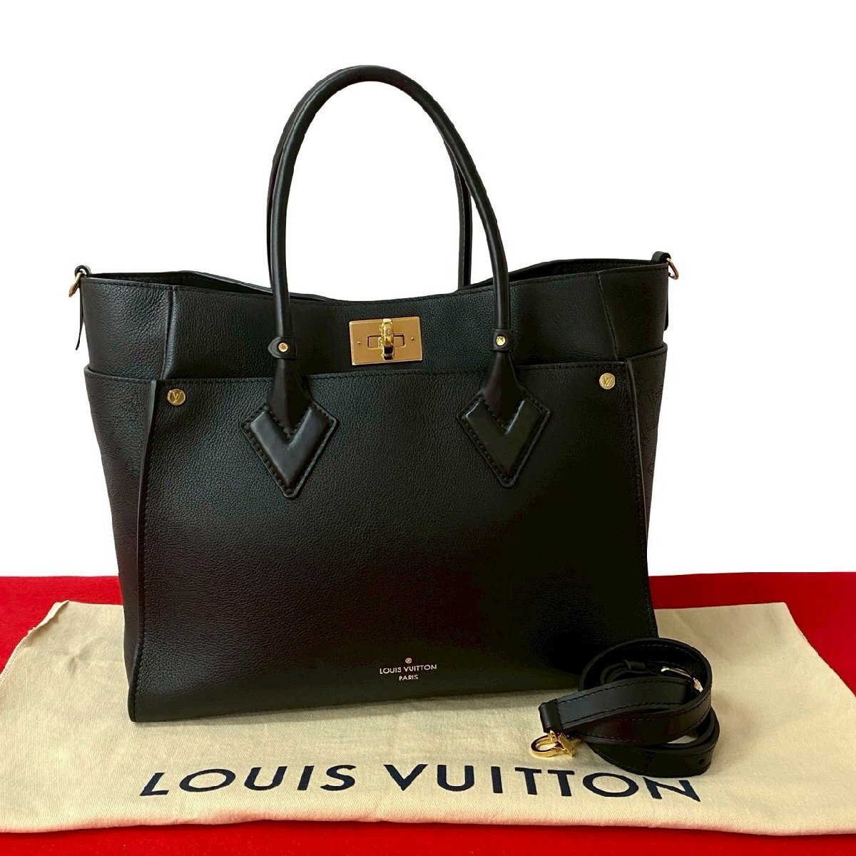 極 美品 袋付 LOUIS VUITTON ルイヴィトン オンマイサイドGM モノグラムマヒナ レザー 2way トートバッグ ショルダーバッグ ブラック 39899拍卖