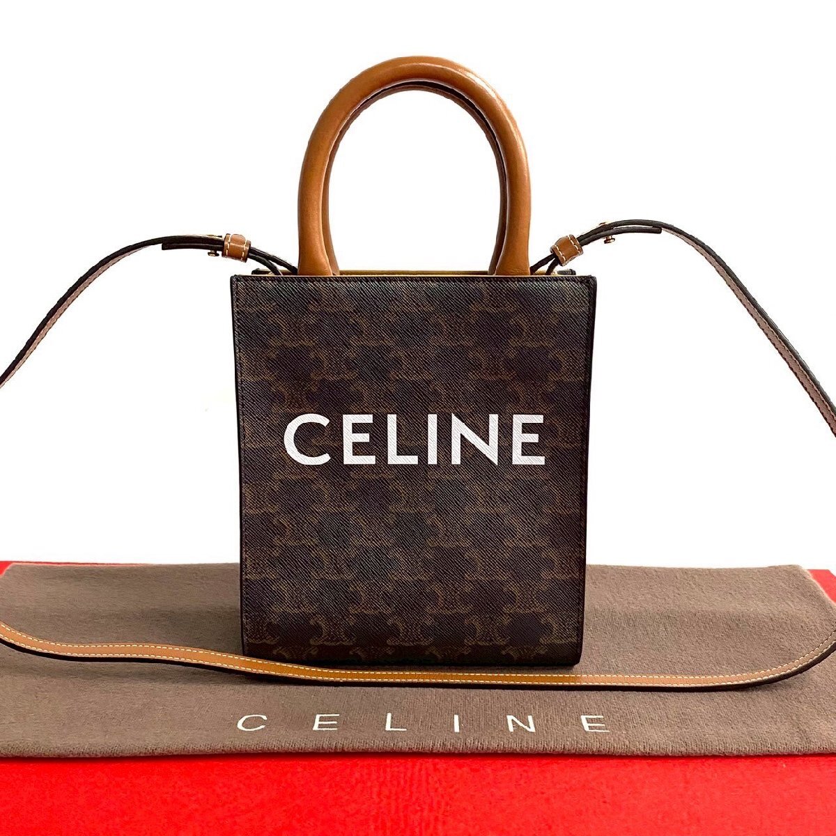 極 美品 CELINE セリーヌ バーティカルカバ ミニ レザー 本革 2way ハンドバッグ ミニ トートバッグ ショルダーバッグ ブラウン 57299拍卖