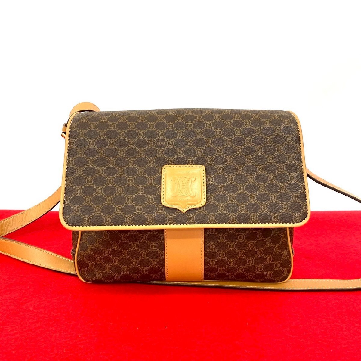 極 美品 CELINE セリーヌ ヴィンテージ マカダム ブラゾン 柄 トリオンフ ロゴ レザー 本革 ショルダーバッグ ポシェット ブラウン 25483拍卖