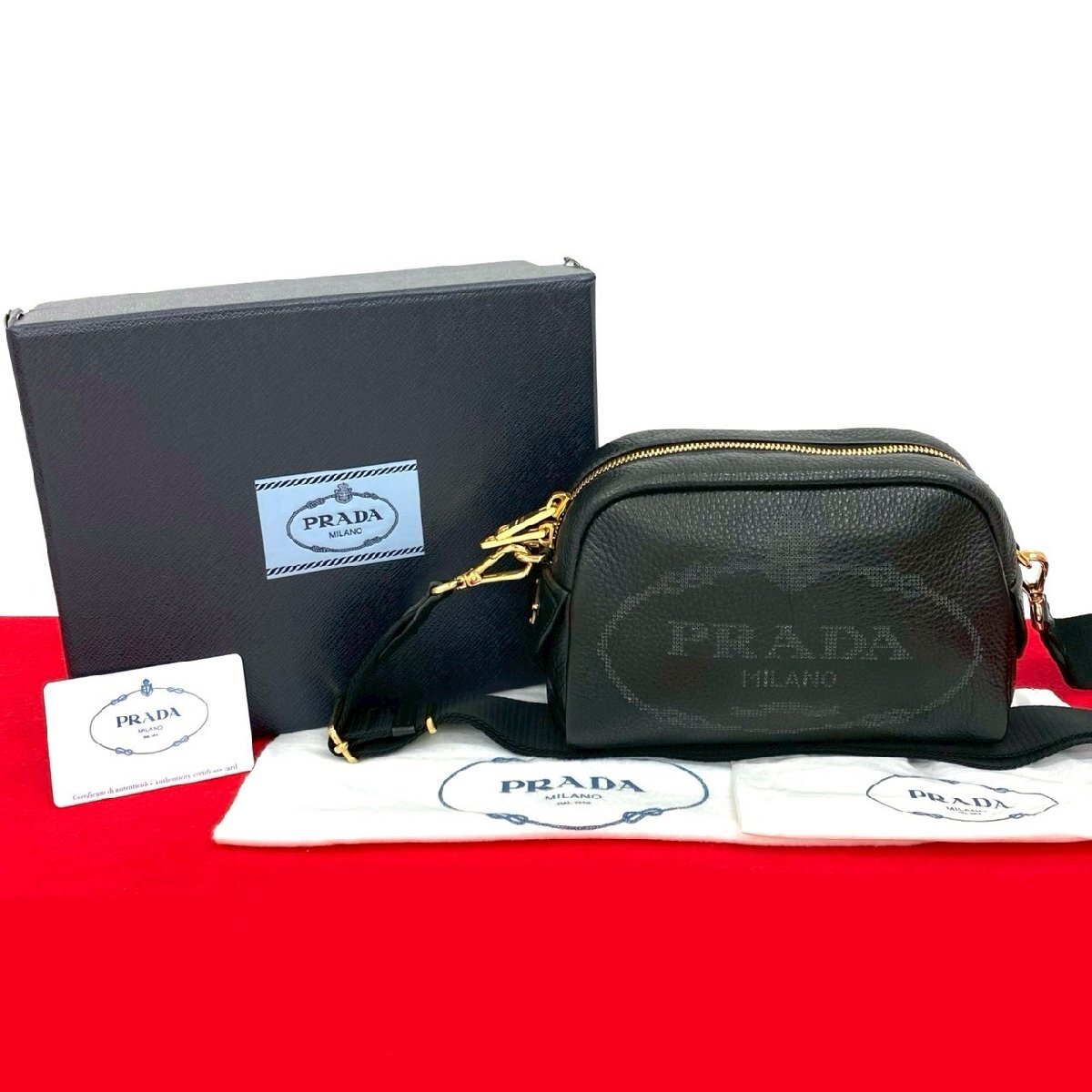 極 美品 箱 袋付き PRADA プラダ 三角ロゴ 金具 ヴィッテロダイノ レザー 本革 ショルダーバッグ ポシェット サコッシュ ブラック 黒 54802拍卖