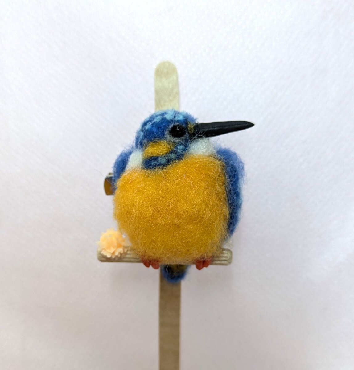 羊毛フェルト カワセミ ブローチ 鳥 野鳥 ぬいぐるみ ミニチュア ハンドメイド アクセサリー拍卖
