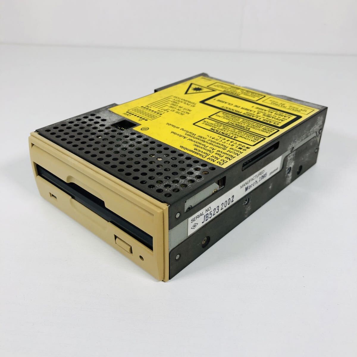 中古保管品 動作未確認 東芝 内蔵型 光磁気ディスクドライブ MOディスクドライブ LF-3294U 230MB SCSI接続 ZA1148P01拍卖