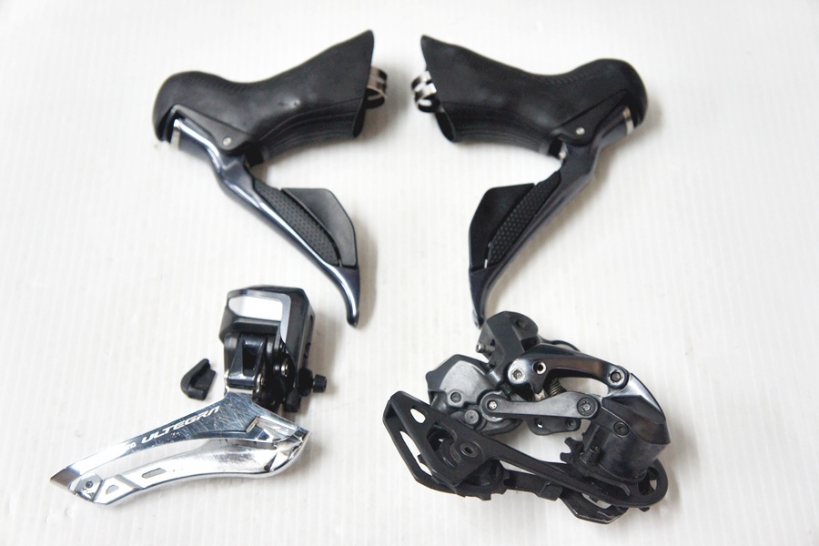 ▼▼シマノ SHIMANO アルテグラ ULTEGRA 電動Di2 3点セット ST-R8070 FD-R8050 RD-R8050 油圧ディスク拍卖