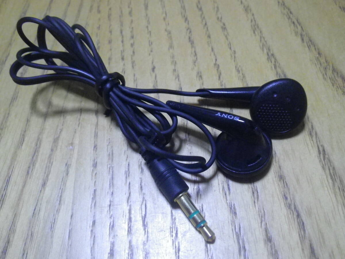 送料無料 SONY インイヤーイヤフォン MDR-E0921 ショートケーブル 状態良好です拍卖