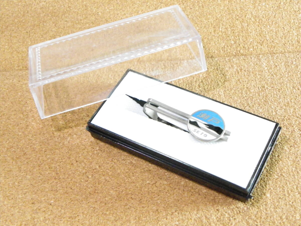 国鉄 JR西日本 / 寝台特急 瀬戸 ヘッドマーク ネクタイピン / タイピン 鉄道グッズ 電鉄 列車 寝台列車 電車 特別急行 特急拍卖