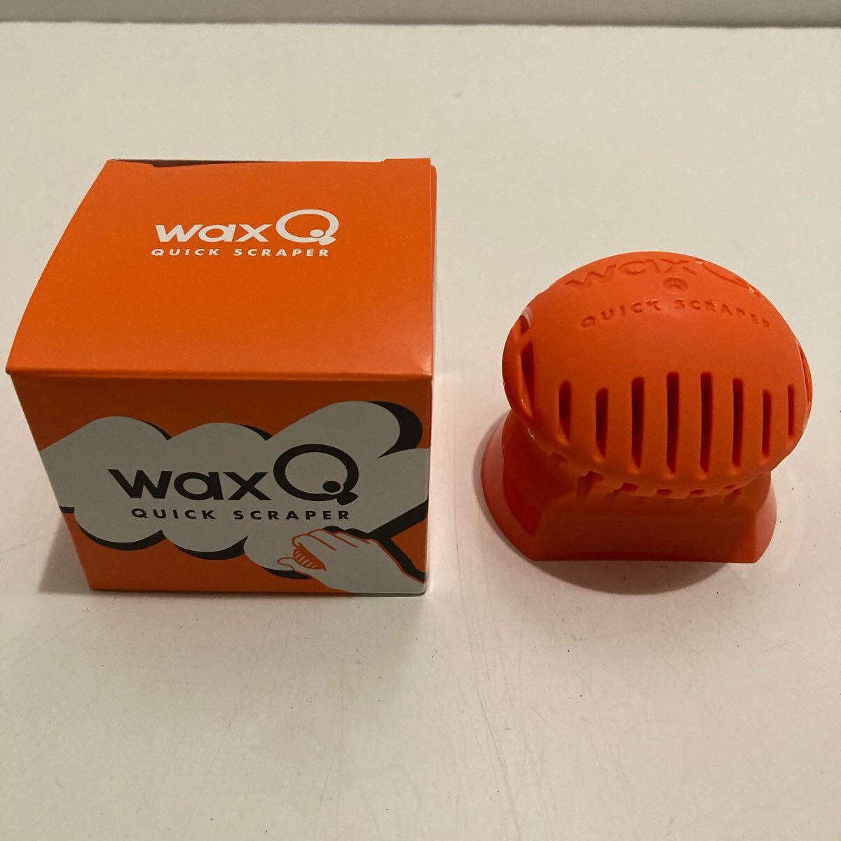 新品 正規 WAX Q QUICK SCRAPER SUNSET ORANGE ワックス フレッシュ スクレーパー オレンジ サーフボード サーフィン はがし キュー丸型拍卖