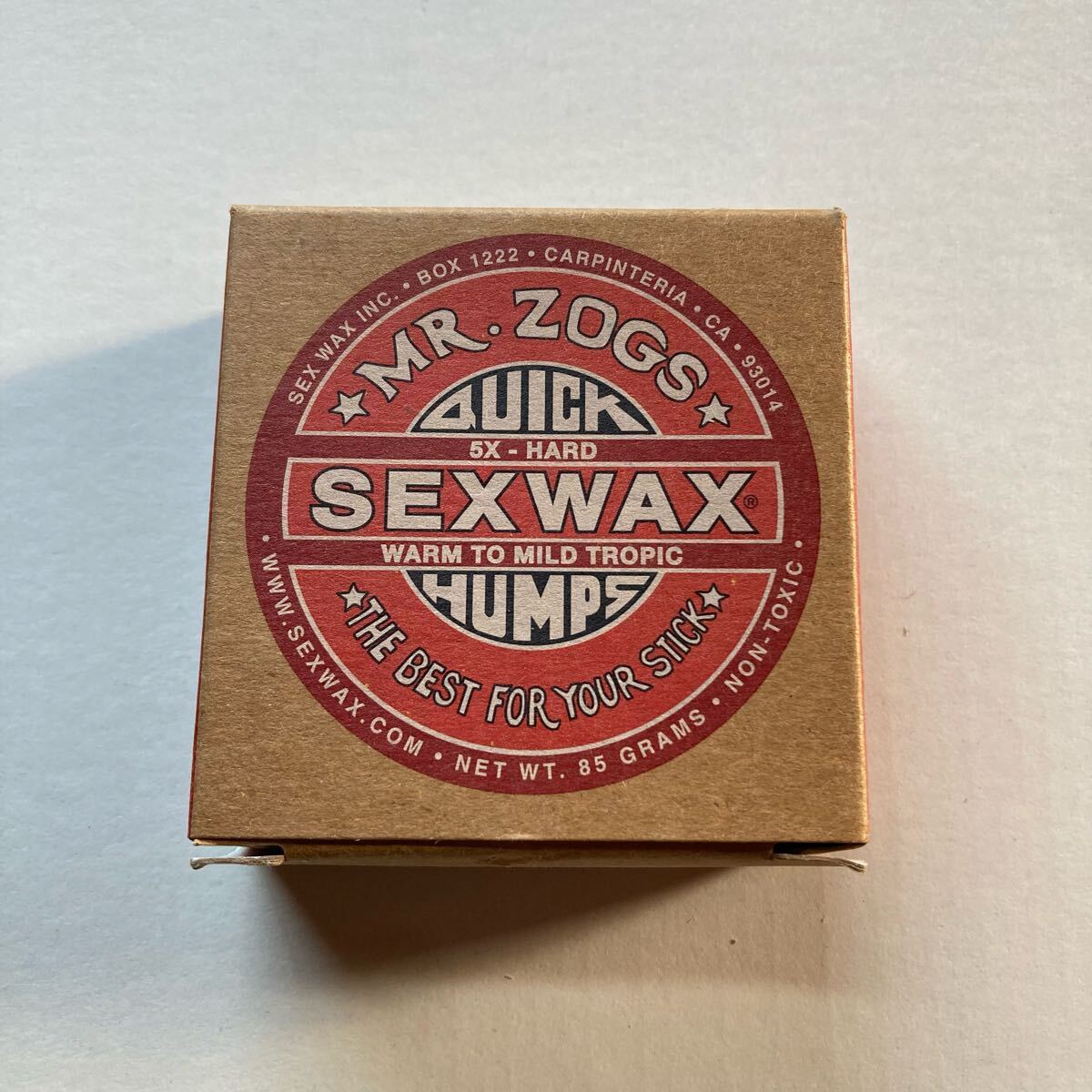 新品 SEXWAX 1個 サーフィン ワックス 真夏 5X QUICK HUMPS RED LABEL WARM ワーム ボディーボード セックスワックス 拍卖