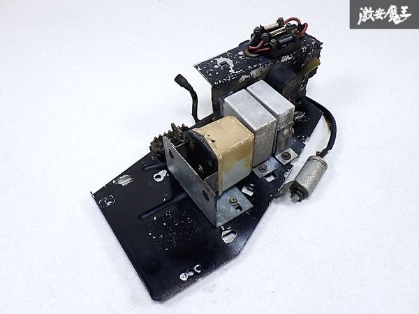 PORSCHE 純正 ポルシェ911 912ナロー F型 ノーマル EVR&CDIリレー ベースプレート 即納 棚I-2拍卖