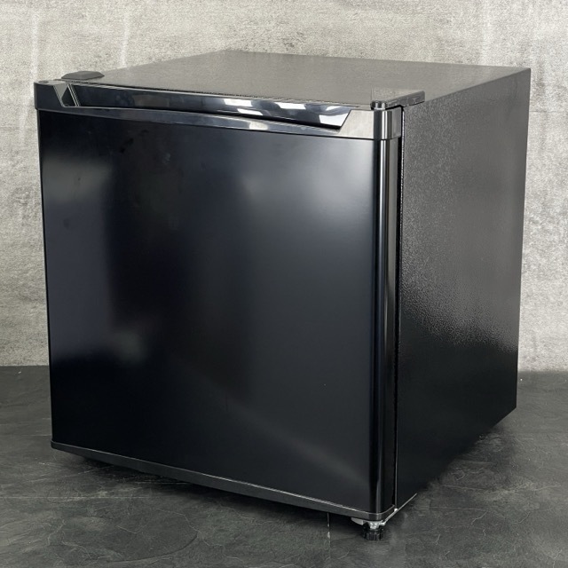 1ドア冷蔵庫【中古】美品 動作保証 アイリスオーヤマ PRC-B051D-B 46L 2025年製 ブラック 右開き 094037 /23093拍卖