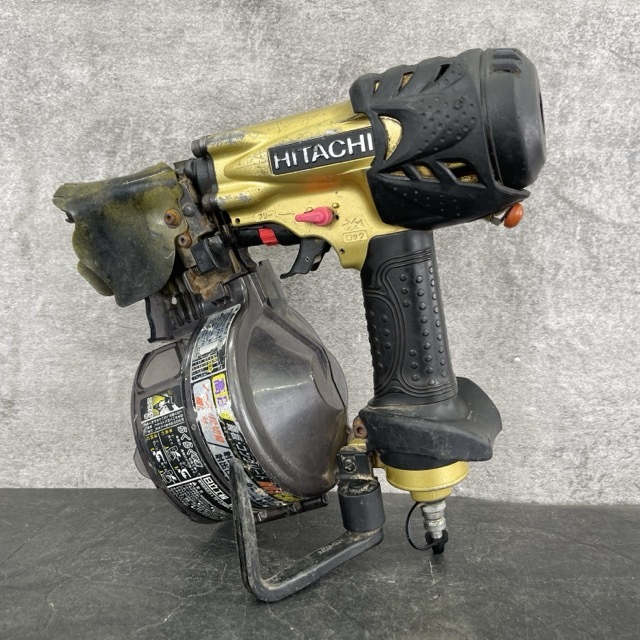 HITACHI 高圧ロール 釘打機 【中古】未チェック 日立 工機 NV65HMC 65mm 釘打ち機ブラック イエロー 工具 / 514206拍卖