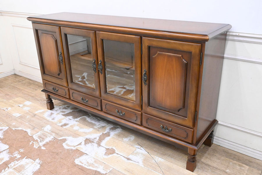 DG25 高級家具メーカー カリモク コロニアル キャビネット サイドボード 飾り棚 収納家具 小物入れ テレビ台 オブジェ台 ウォールナット調拍卖