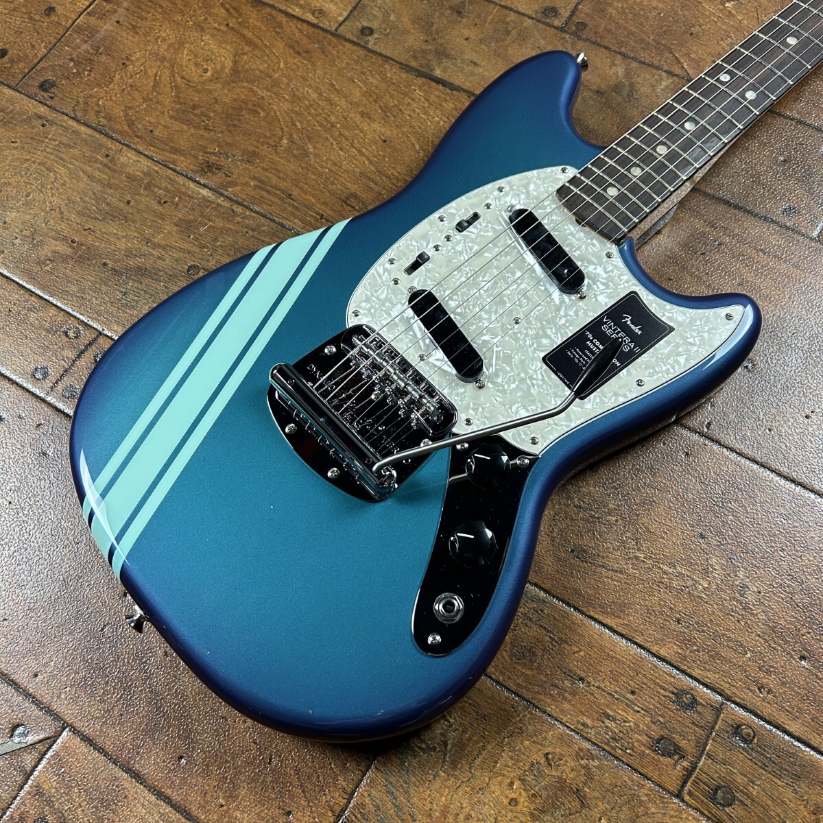Fender Vintera II 70s Competition Mustang Competition Burgundy拍卖