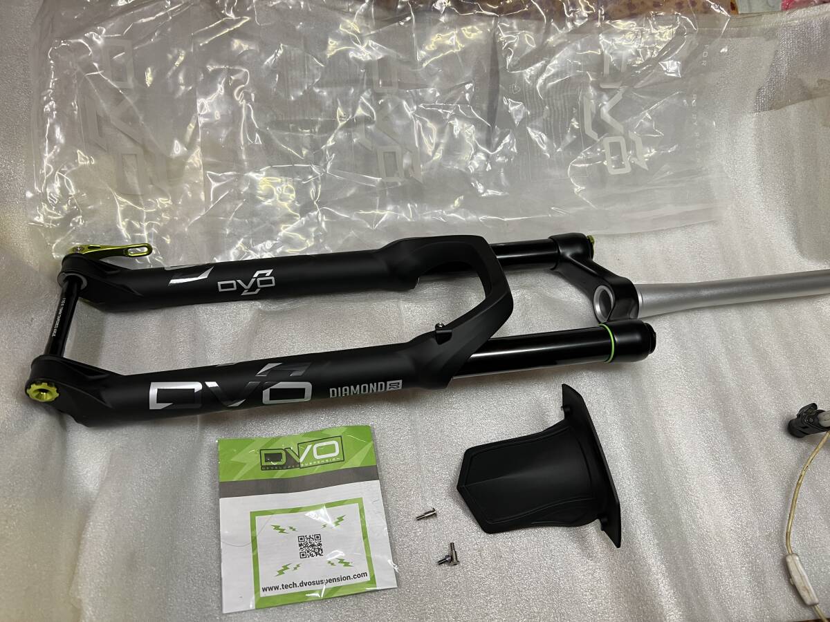 新品 DVO DIAMOND D2 29er 160mm 15x110BOOST拍卖