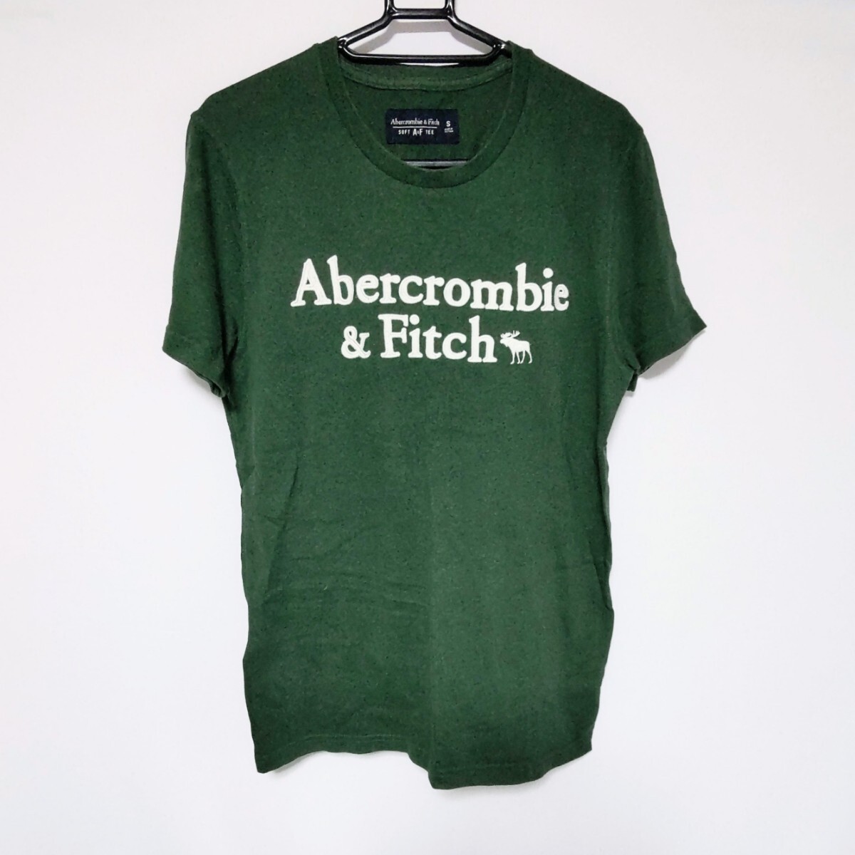Abercrombie & Fitch 緑 Tシャツ拍卖