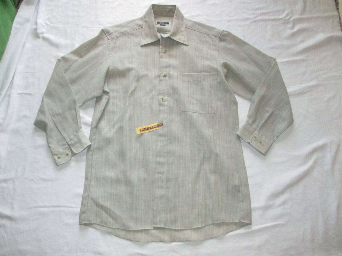 涼しげ 長袖シャツ 長袖Yシャツ メンズ S-75 Sサイズ サンドベージュ系 薄いグレー 秋口 男性 紳士 着楽シャツ クリーニング済み おしゃれ拍卖