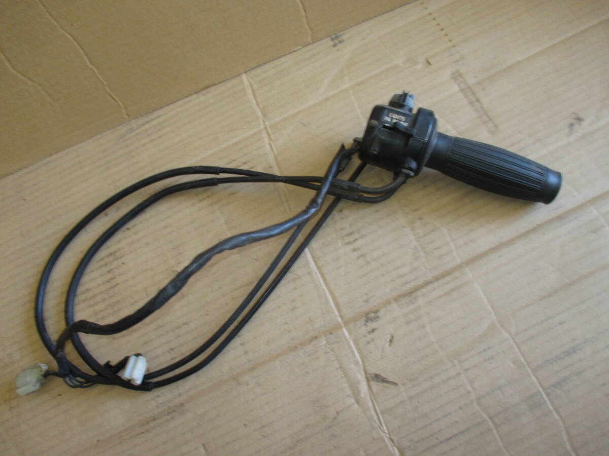 ヤマハ SR400 1JR スロットルホルダー セット ハンドルスイッチ 検) YAMAHA SR500 1JN 2J2 RH01J 2H6拍卖