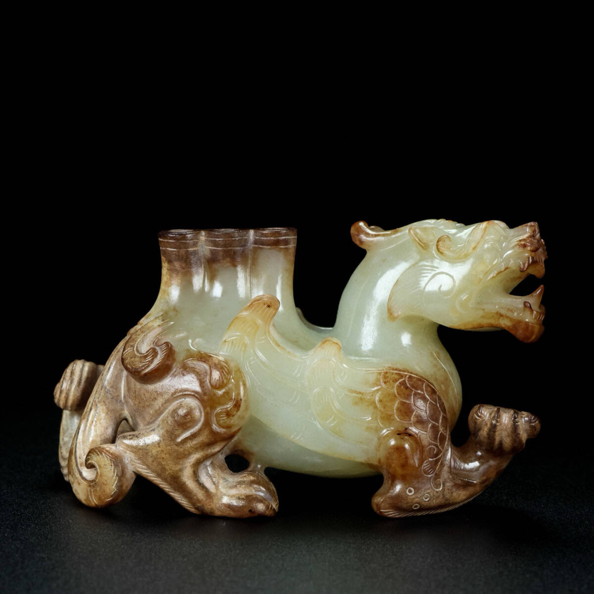 zz9|8563 和田玉 人間国宝【和田山料瑞獣です 】 中国古玩 中国骨董 伝世珍品 風水秘蔵 伝世家珍 收藏品 置物 拍卖