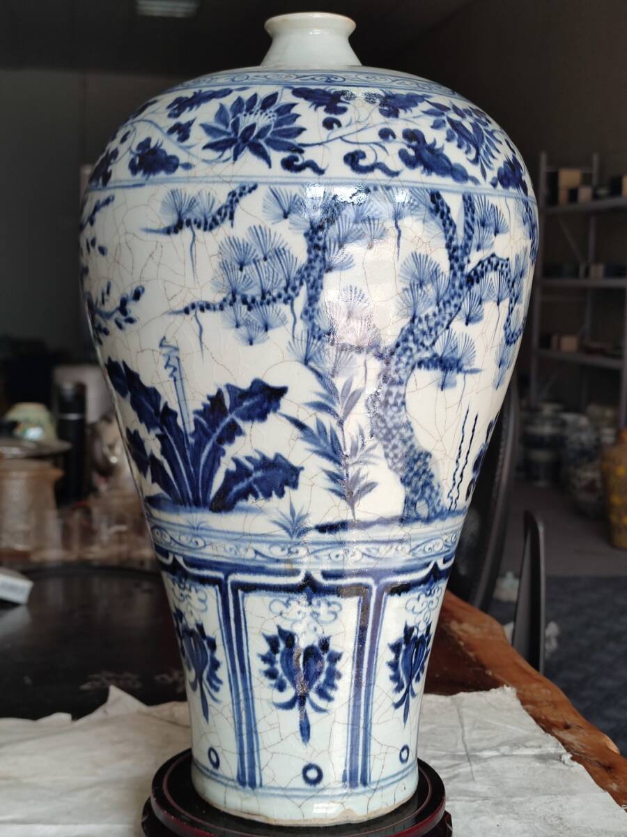 zz9|1500 中国磁器 陶芸 磁器『精品元青花松竹梅梅瓶です』施釉陶 古代工芸品 陶芸 精美彫 置物 收藏品拍卖