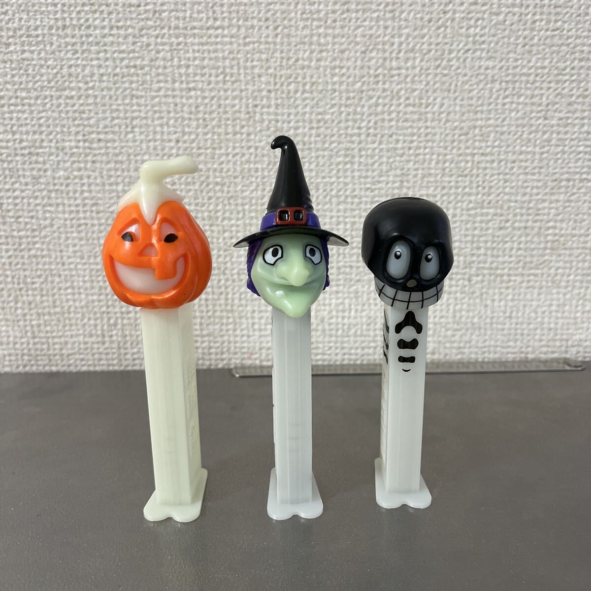 ペッツ PEZ ハロウィン 3体セット 蓄光 当時もの 魔女 パンプキン拍卖
