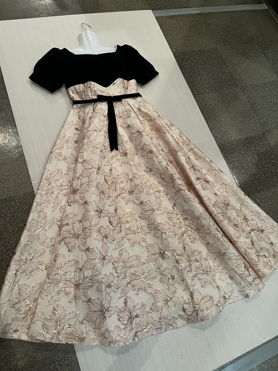 秋冬/厚手/美品◆発表会/演奏会/司会/パーティ/舞台/撮影/カラー◆黒ベロア+ピンク大花◆ロングドレス◆拍卖