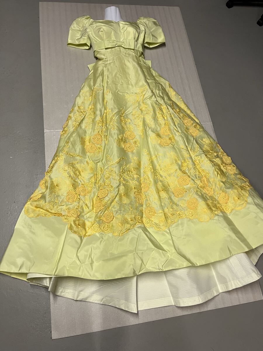 YUKI TORII/高級/上質◆発表会/演奏会/司会/パーティ/舞台/撮影/カラー◆ライトグリーン+刺繍/レース◆ロングドレス◆拍卖