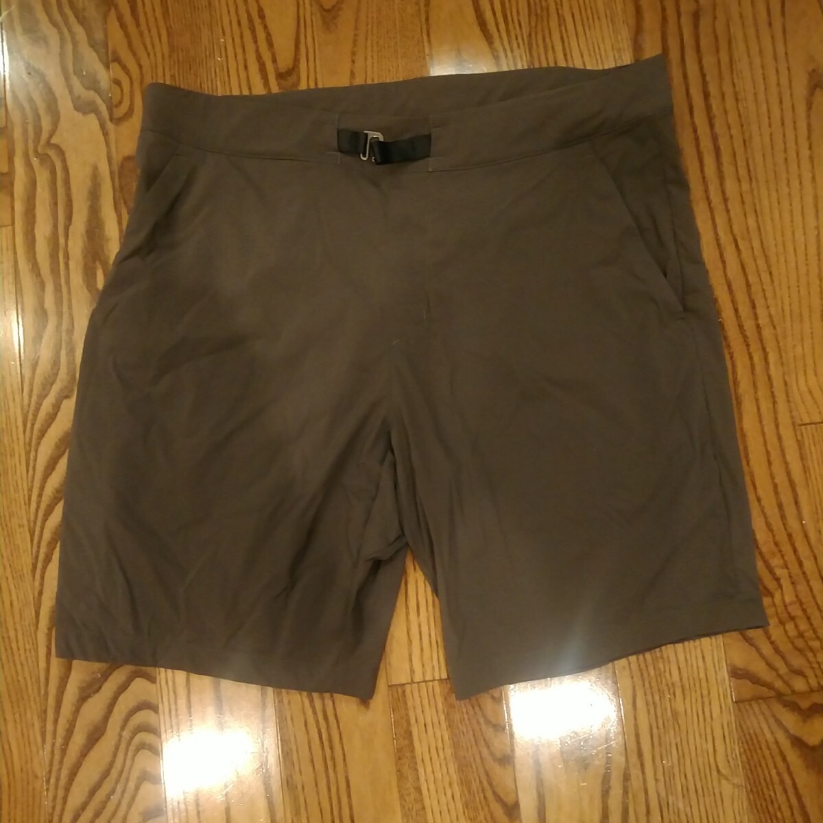 美品 HOUDINI MENS WADI SHORTS Sサイズ フーディニ メンズ ワディ ショーツ 軽量 速乾 トレッキングパンツ ショートパンツ拍卖