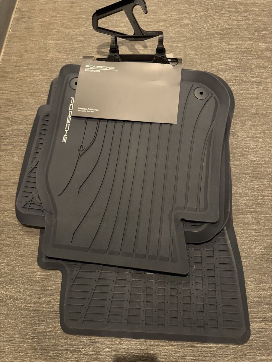 Porsche ポルシェ カイエン E3 純正 フロアマット ラバーマット 防水 専用 グラファイトブルー 新品 即決拍卖