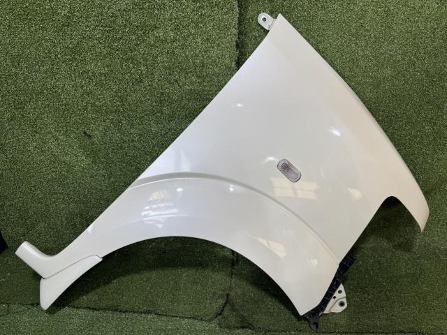 N-BOX DBA-JF1 右Fフェンダー NH624P 60211-TY0-900ZZ拍卖
