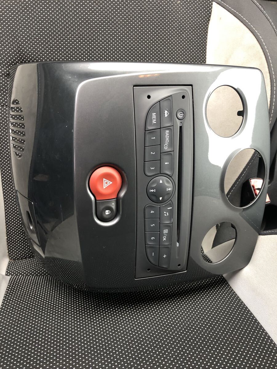 ルノー ルーテシア RF4C 部品 純正オーデイオ ハザードスイッチ オーデイオパネル拍卖