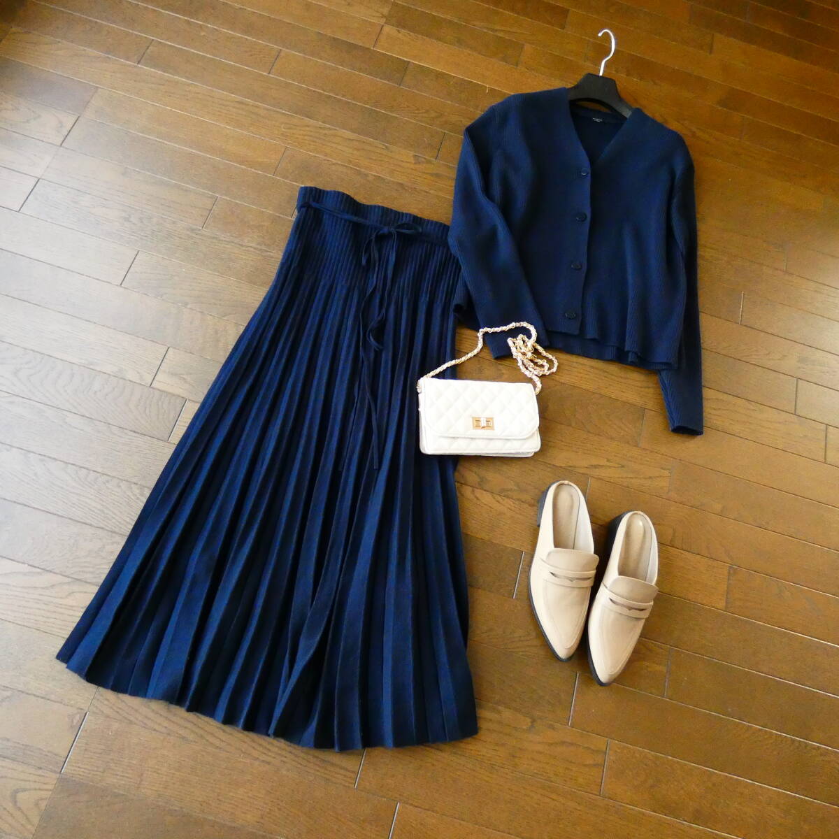 Milaowen ミラオーウェン 濃紺 ネイビー 裏地付 カーディガン&スカート 2点セットアップ 0拍卖