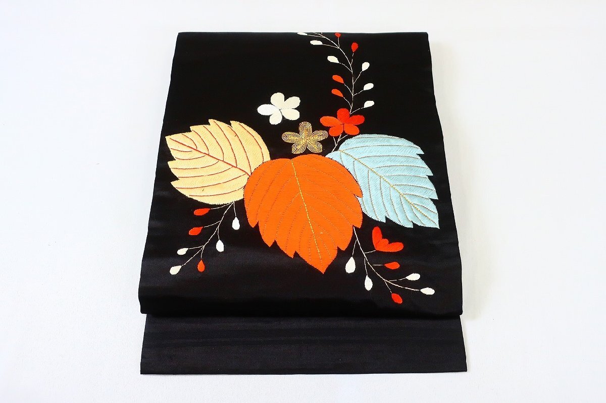 美品 アンティーク 名古屋帯 黒 長さ3m51㎝ 大正ロマン レトロ お洒落 仕立て上がり 着物フィ 19938拍卖