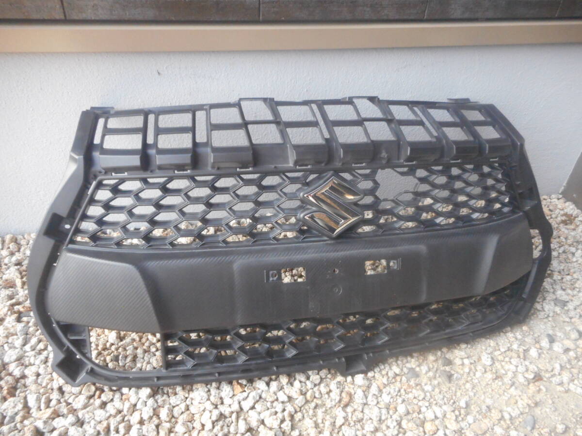 スズキ スイフトスポーツ ZC33S 純正 フロントグリル ラジエターグリル ラヂエターグリル 71741-68R20 綺麗拍卖