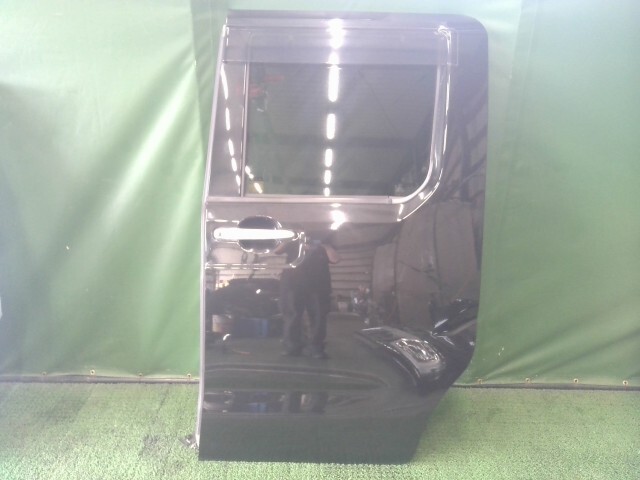 ウェイク DBA-LA700S 左リアドア 左Rドア X07 67004-B2240拍卖