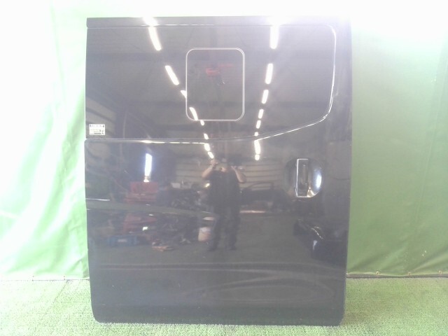 NV350キャラバン LDF-VW2E26 右リアドア 右Rドア KH3 82300-3YU1B H210M-3XUBA拍卖
