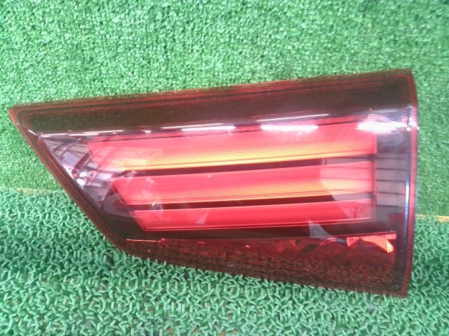 アウトランダー DLA-GG2W 右フィニッシャーパネル W13 W2558 8331A180拍卖