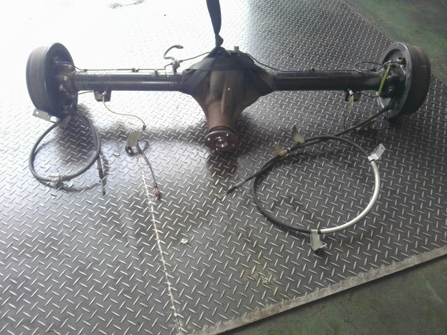 NV350キャラバン LDF-VW2E26 RアクスルホーシングASSY LAE 430A0-3XA1A拍卖