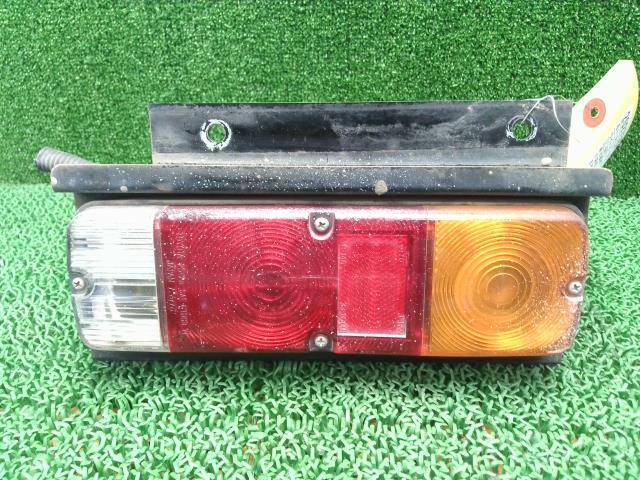 ライトエース GC-KM75 右テールランプ 058 33-0500拍卖