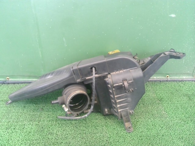 アルテッツァ GF-SXE10 エアクリーナーASSY 040 17700-74740拍卖