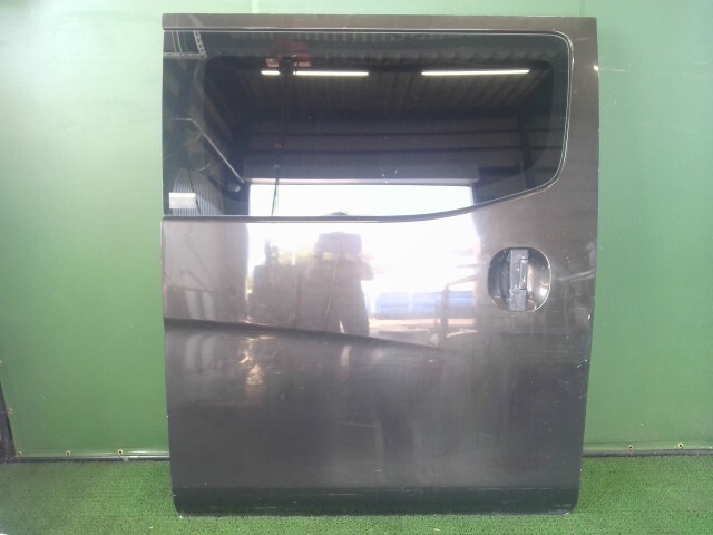 NV350キャラバン LDF-VW2E26 右リアドア 右Rドア KBE 82300-3XA0A H210M-3XAMA拍卖