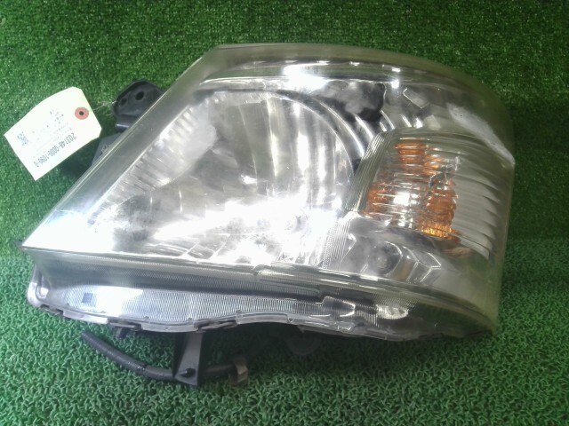 NV350キャラバン LDF-VW2E26 左ヘッドランプ KBE H021 26060-3XA0C 26060-3XA1C拍卖