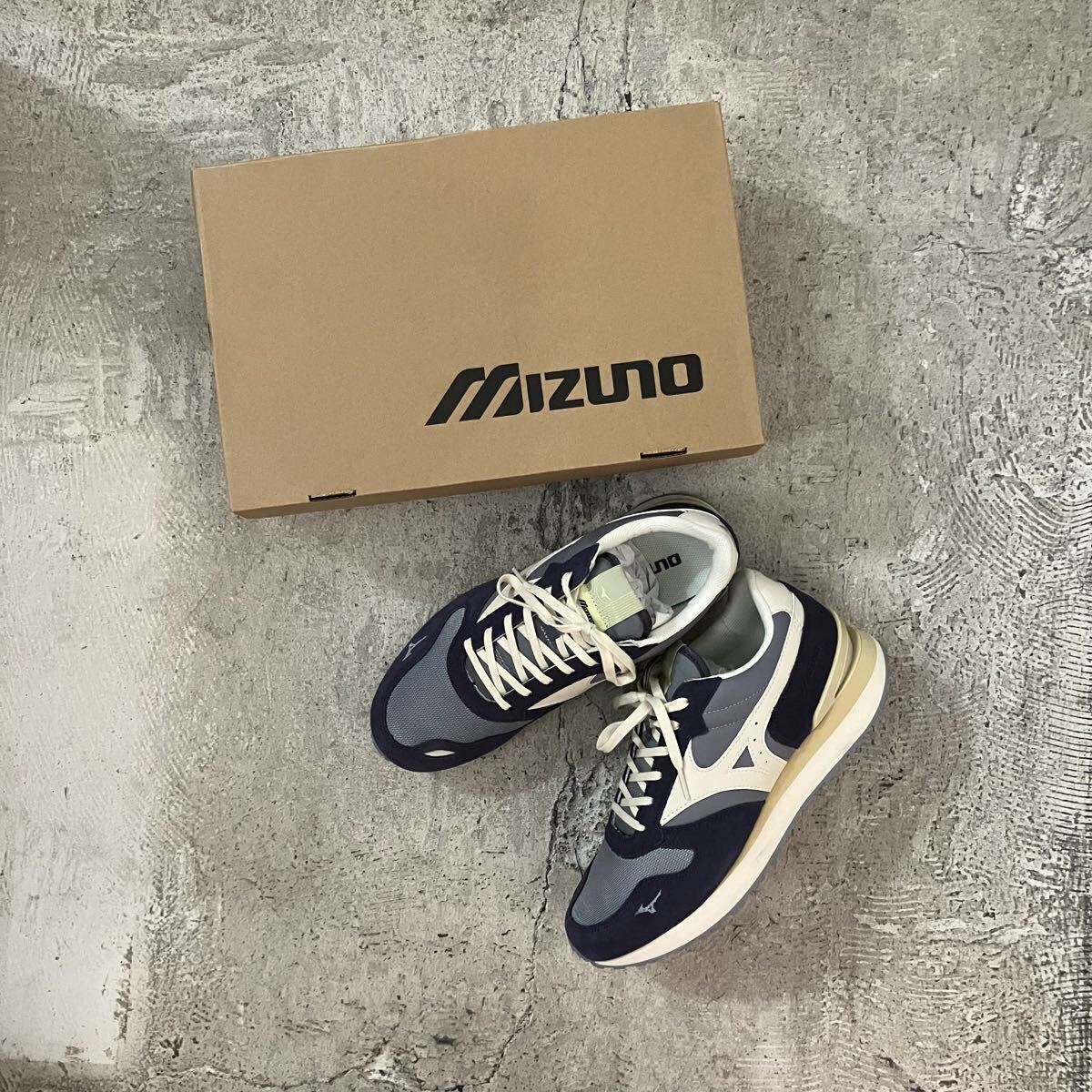 美品 MIZUNO MIZUNO RB87 ミズノ スニーカー サイズ27㎝ 併6479拍卖