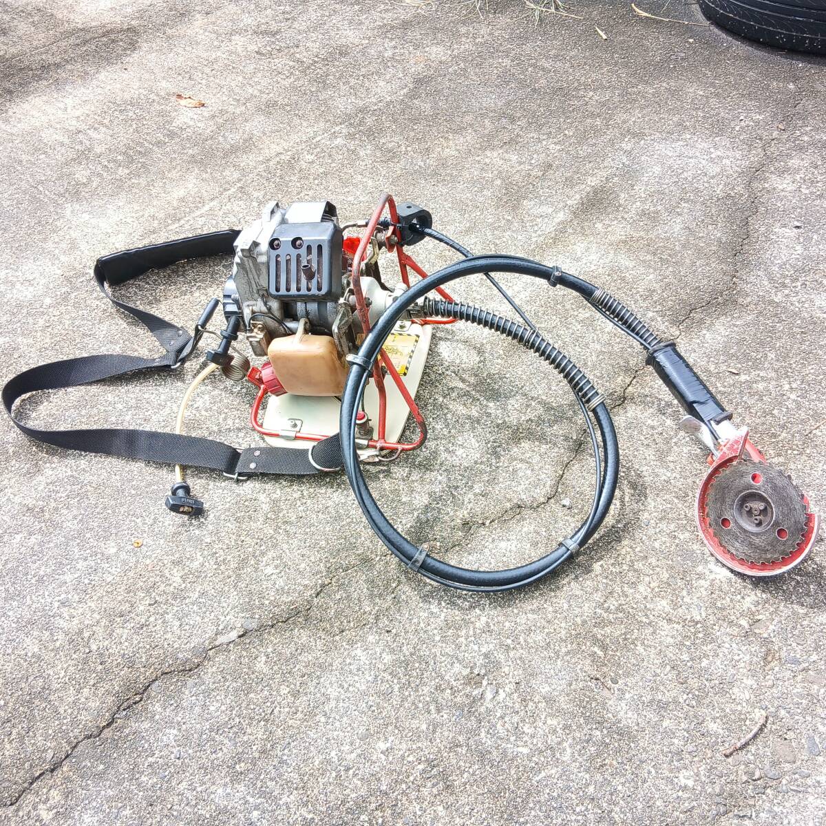 送2180~ 背負い式 枝打ち機 カーツ エンジン枝打ち機 C10CM 2サイクル 混合油 中古 枝切り 部品取り ジャンク 手渡し 引取可 栃木/福島発拍卖